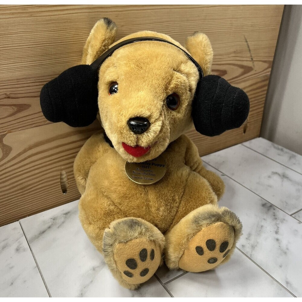 Crosley Puppy Stuffed Animal 50th Anniversary Dakin Plush Headphone Turntable